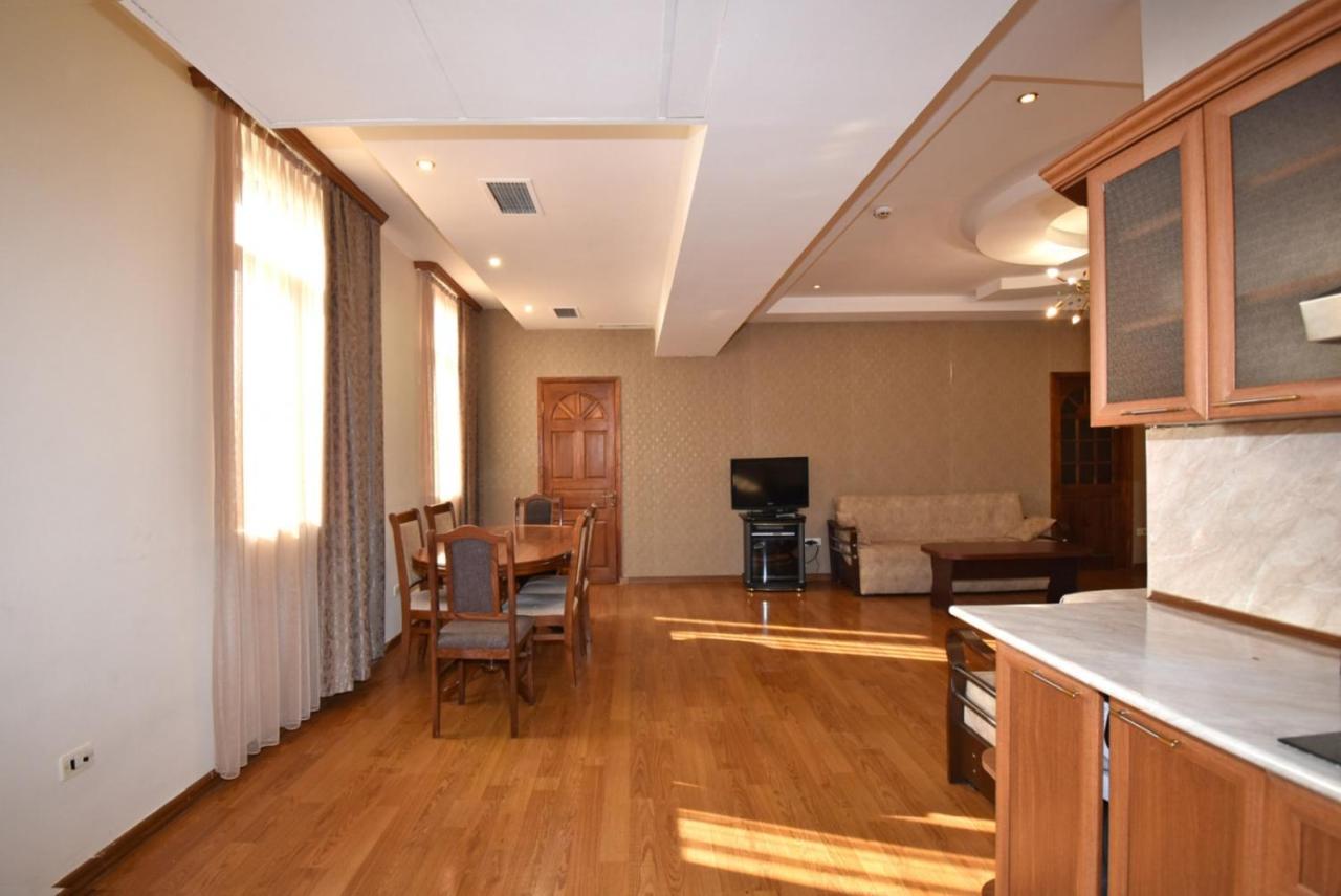 Abovyan Street 16, Apartment No 24 Yerevan Luaran gambar