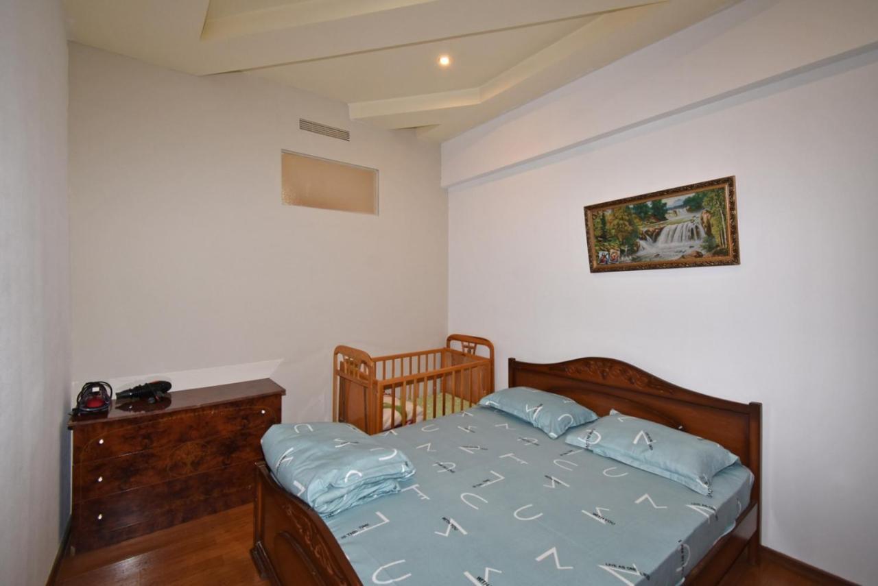 Abovyan Street 16, Apartment No 24 Yerevan Luaran gambar
